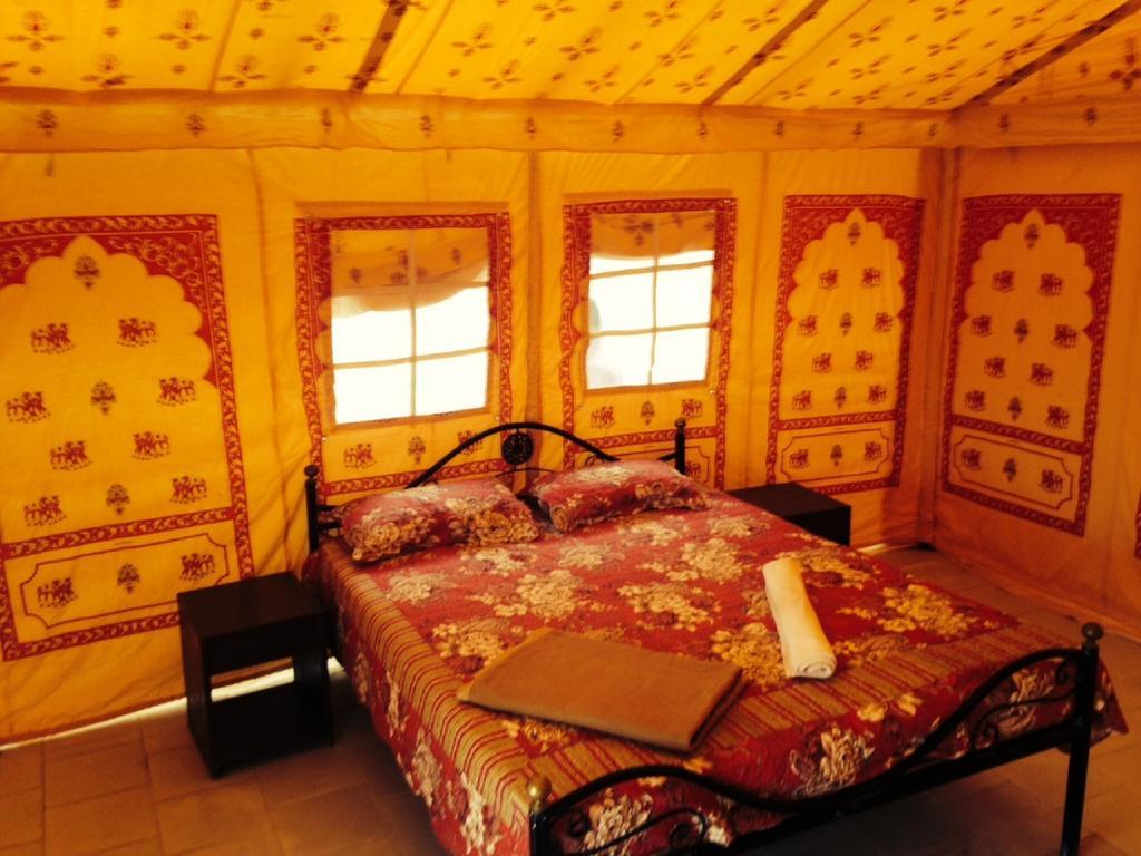 Raj Resorts Jaisalmer Habitación foto